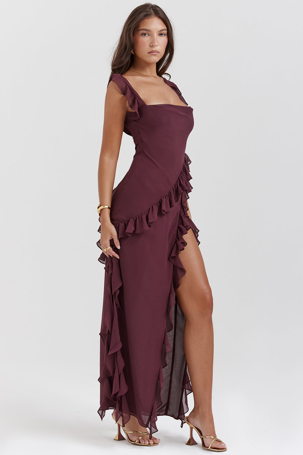 Ariana | Elegant Silhouette