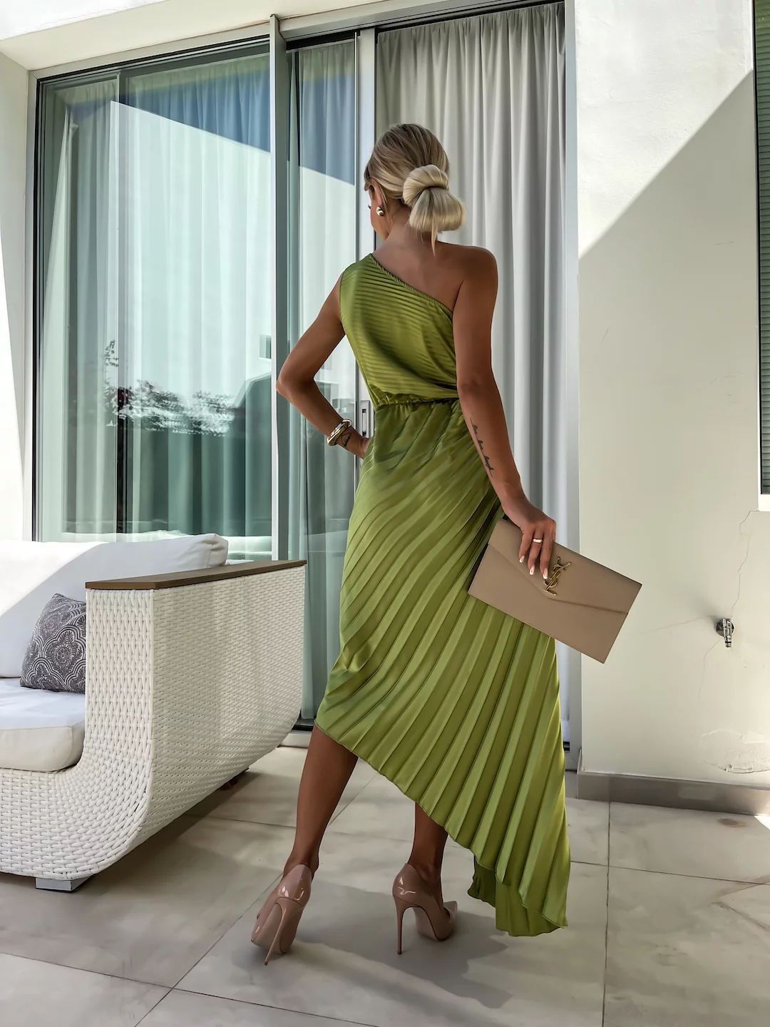 Élodie | Vestido con hombros fruncidos