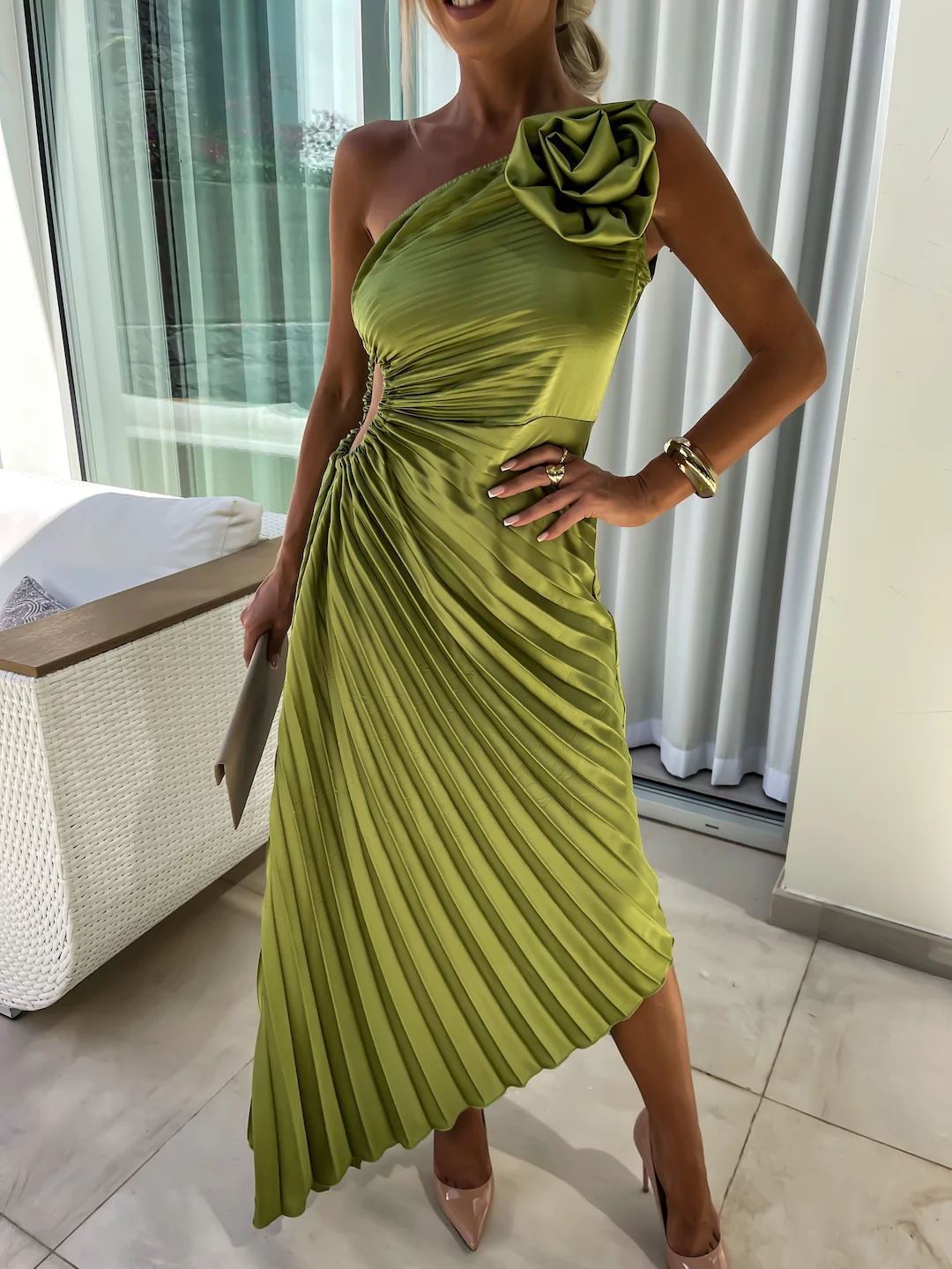 Élodie | Vestido con hombros fruncidos