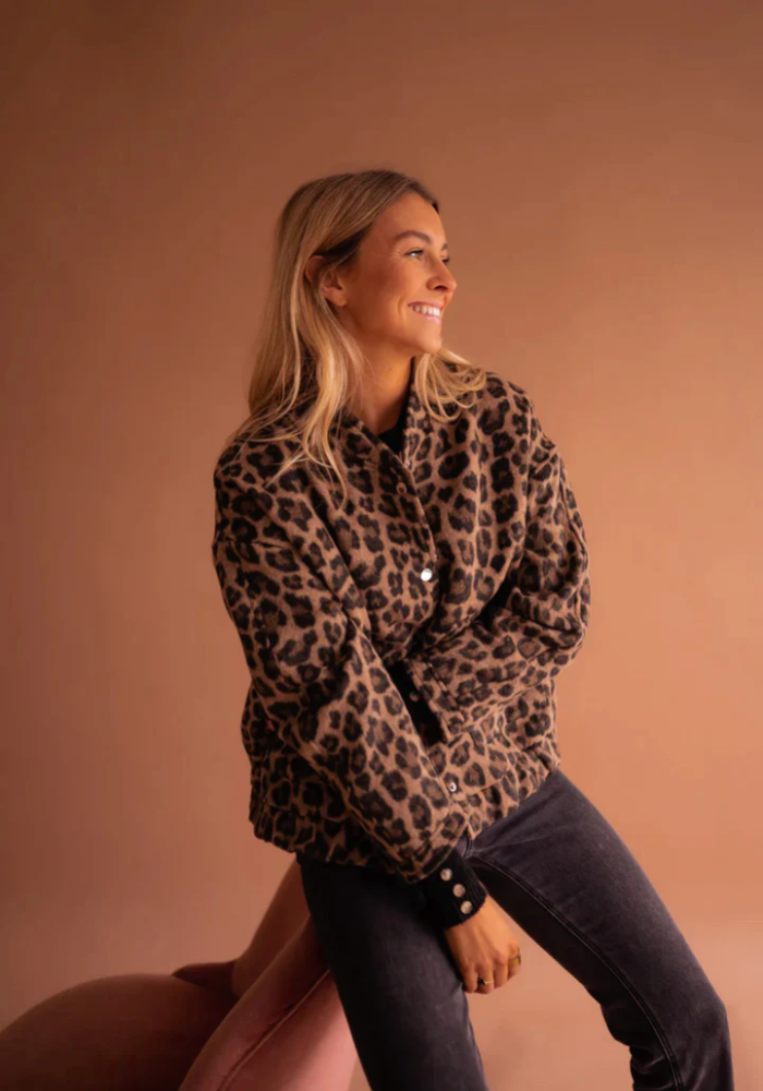 Leona | La Chaqueta Bombardier Leopardo